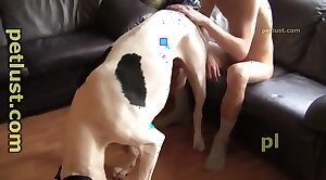 Coroa gostosa fode com massagista nego dotadinho - doggy,style